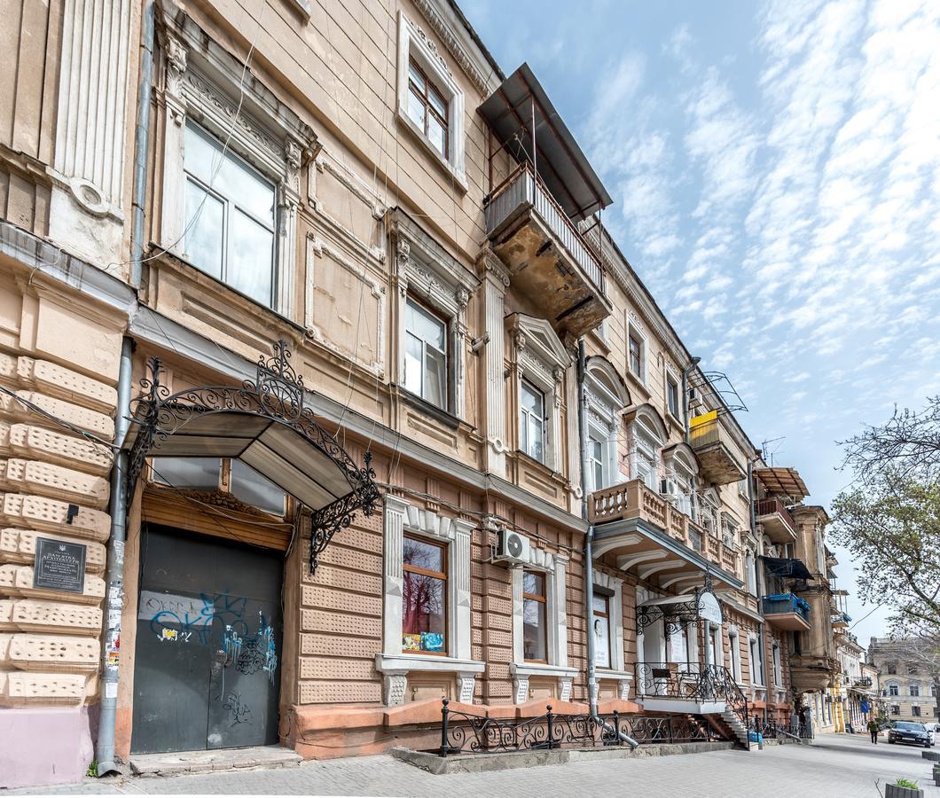Studio Apartment In Center Of Odesa エクステリア 写真